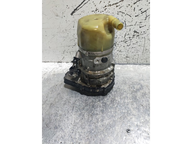 Recambio de bomba direccion para volvo v60 kombi momentum referencia OEM IAM 31329145  