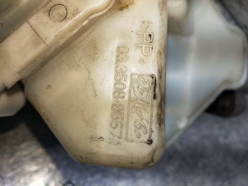 Recambio de bomba freno para volvo v60 kombi momentum referencia OEM IAM 033550885571  