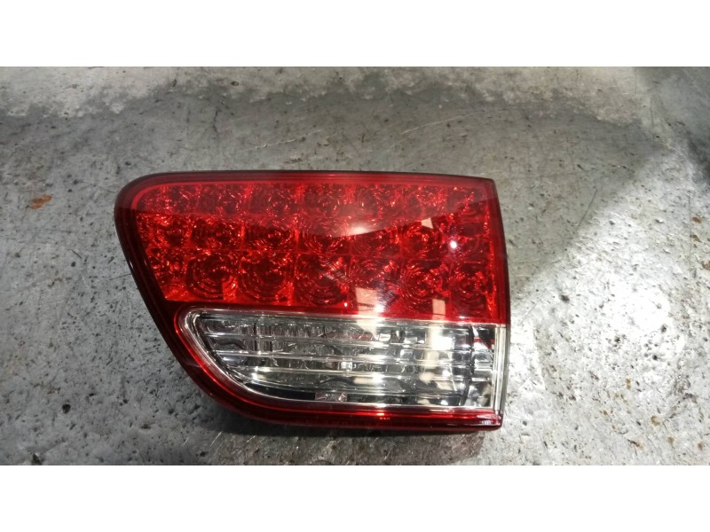 Recambio de piloto trasero derecho interior para citroen c-crosser 2.2 hdi fap cat referencia OEM IAM   