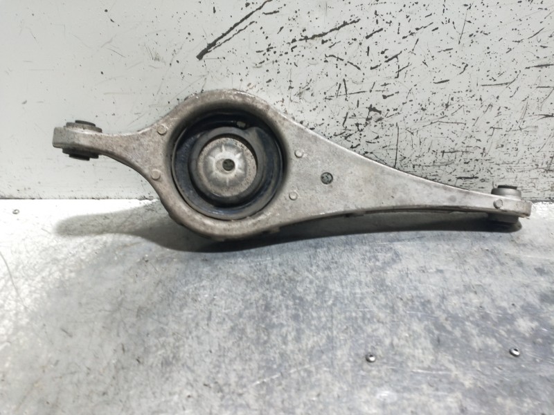Recambio de brazo suspension inferior trasero derecho para volvo v60 kombi momentum referencia OEM IAM 31317602  