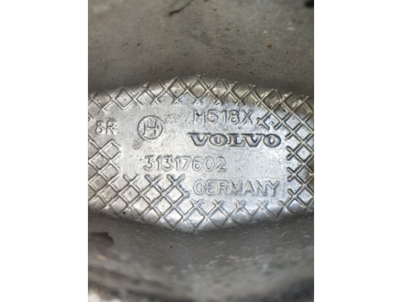 Recambio de brazo suspension inferior trasero derecho para volvo v60 kombi momentum referencia OEM IAM 31317602  