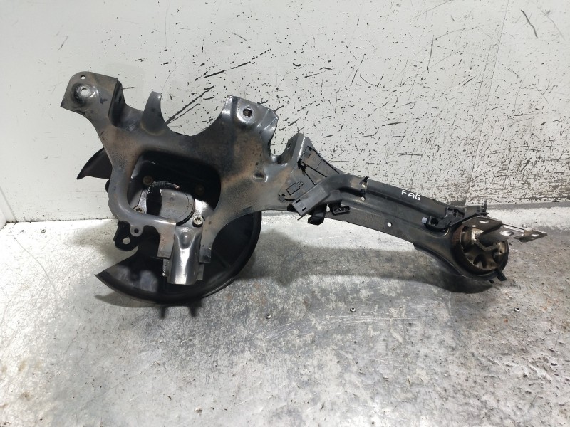 Recambio de mangueta trasera derecha para volvo v60 kombi momentum referencia OEM IAM   