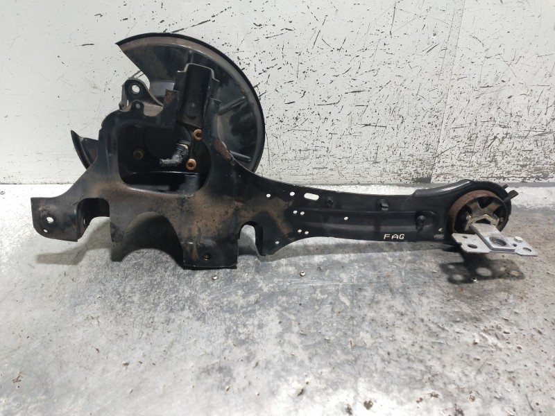 Recambio de mangueta trasera izquierda para volvo v60 kombi momentum referencia OEM IAM   