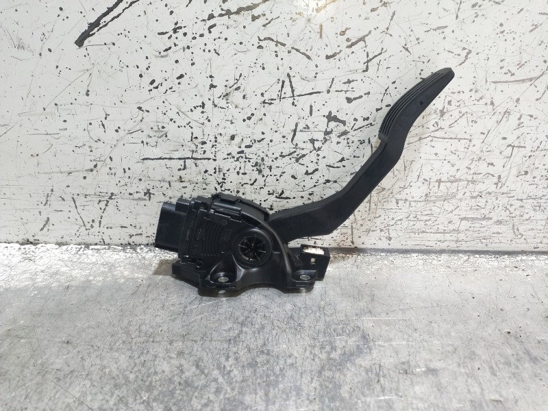 Recambio de potenciometro pedal para volvo v60 kombi momentum referencia OEM IAM 31329062  