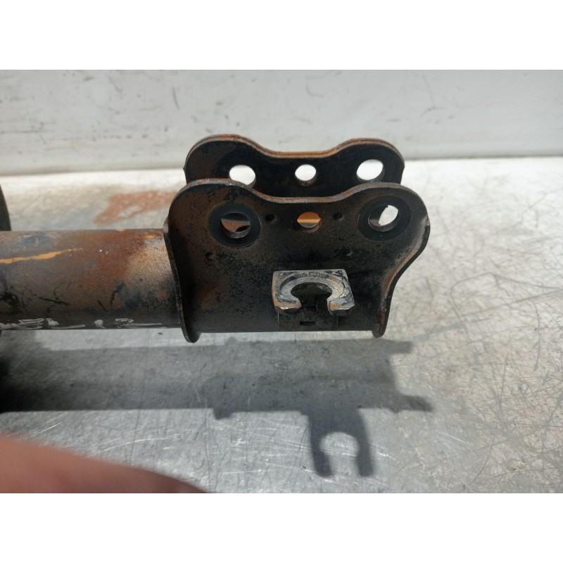 Recambio de amortiguador delantero izquierdo para mazda 626 berlina (gf) 2.0 ditd ac referencia OEM IAM   