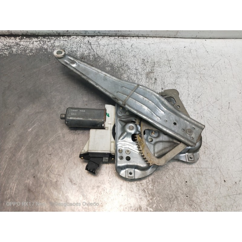 Recambio de elevalunas trasero derecho para toyota corolla (e12) 2.0 d-cat referencia OEM IAM 6988008100 0130822031 5P