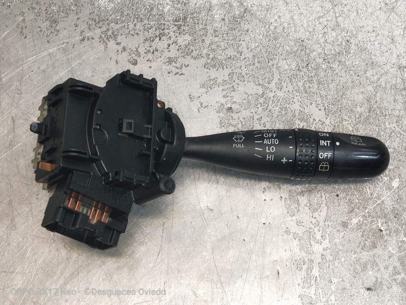 Recambio de mando limpia para toyota corolla (e12) 2.0 d-cat referencia OEM IAM   