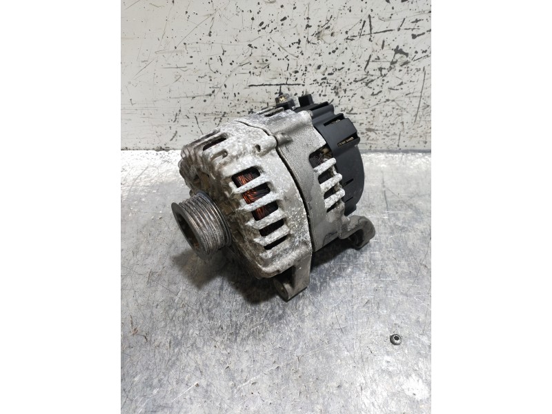 Recambio de alternador para bmw serie 5 lim. (f10) 530d xdrive referencia OEM IAM 8515754AI01  VALEO