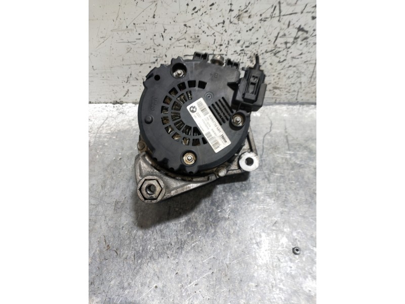 Recambio de alternador para bmw serie 5 lim. (f10) 530d xdrive referencia OEM IAM 8515754AI01  VALEO