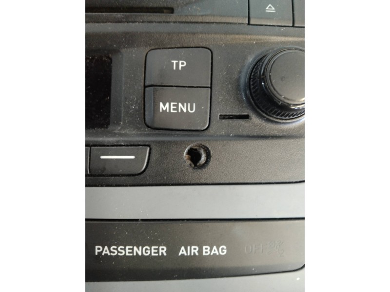 Recambio de sistema audio / radio cd para seat ibiza (6j5) 1.6 tdi referencia OEM IAM 6J0035156 1N6473655 