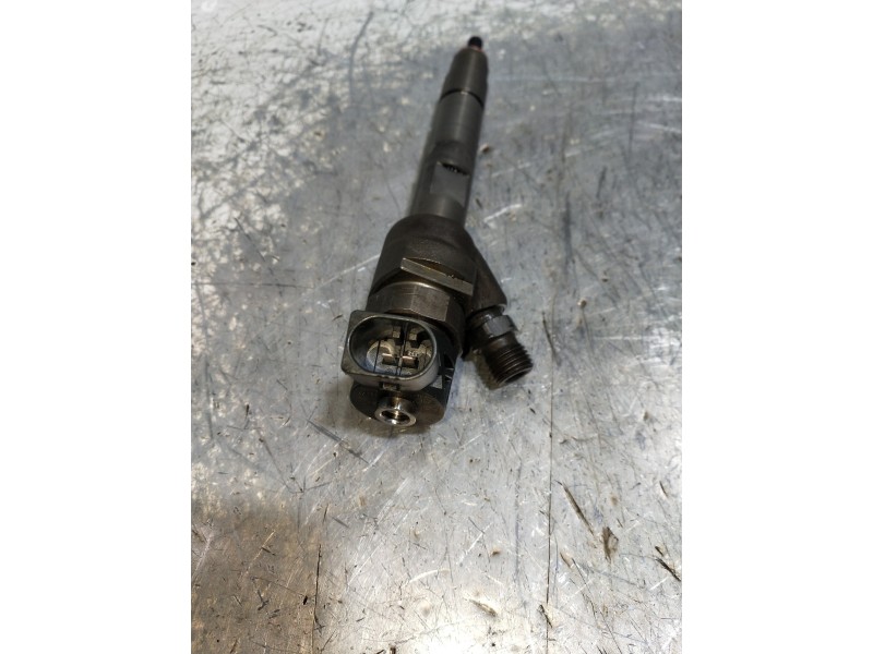 Recambio de inyector para bmw serie 5 lim. (f10) 530d xdrive referencia OEM IAM 0445110382 781070202 