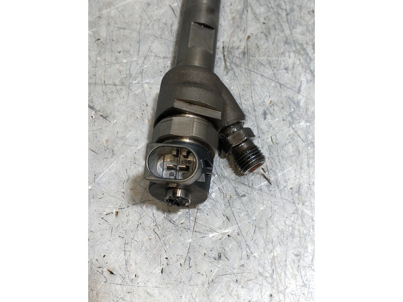 Recambio de inyector para bmw serie 5 lim. (f10) 530d xdrive referencia OEM IAM 0445110478 781070202 