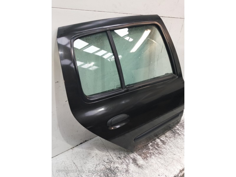 Recambio de puerta trasera derecha para renault clio ii fase ii (b/cb0) authentique referencia OEM IAM   5P
