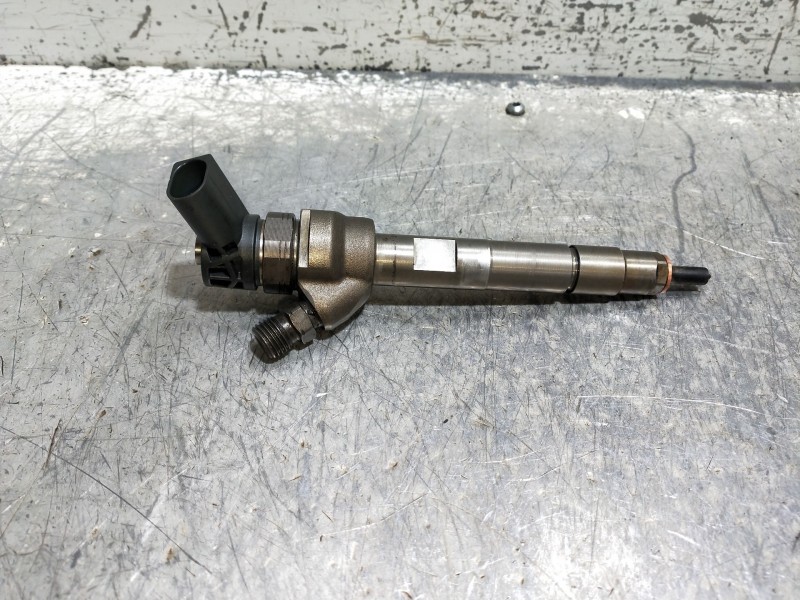 Recambio de inyector para bmw serie 5 lim. (f10) 530d xdrive referencia OEM IAM 0445110382 781070202 