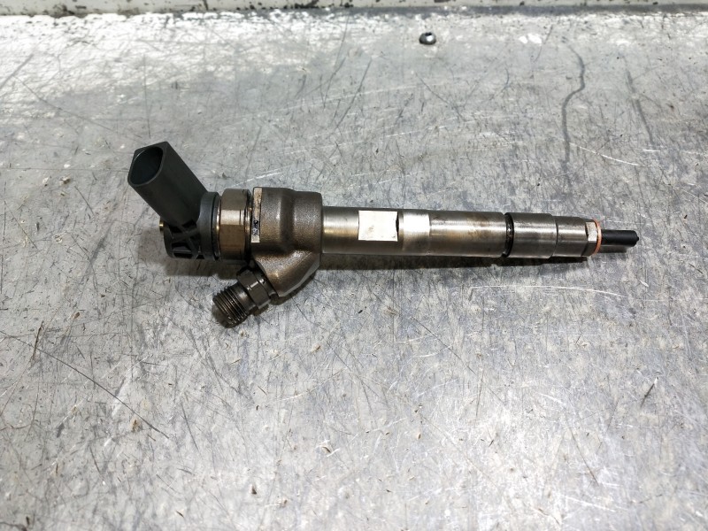 Recambio de inyector para bmw serie 5 lim. (f10) 530d xdrive referencia OEM IAM 0445110478 781070202 