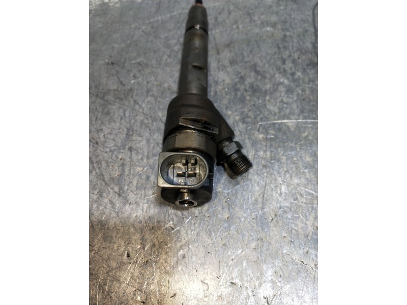 Recambio de inyector para bmw serie 5 lim. (f10) 530d xdrive referencia OEM IAM 0445110478 781070202 