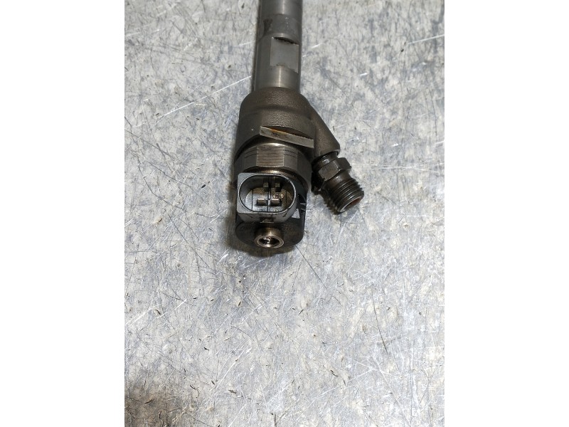 Recambio de inyector para bmw serie 5 lim. (f10) 530d xdrive referencia OEM IAM 0445110382 781070202 