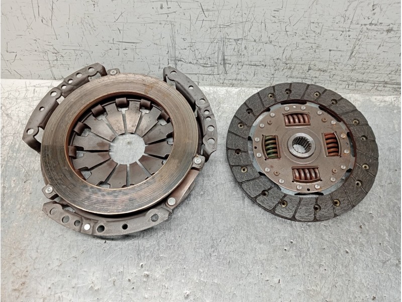 Recambio de kit embrague para suzuki samurai sj 413 (sj) 1.3 cat referencia OEM IAM 1878006046  