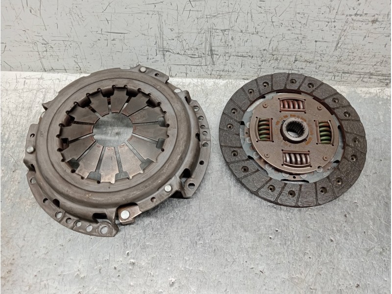 Recambio de kit embrague para suzuki samurai sj 413 (sj) 1.3 cat referencia OEM IAM 1878006046  