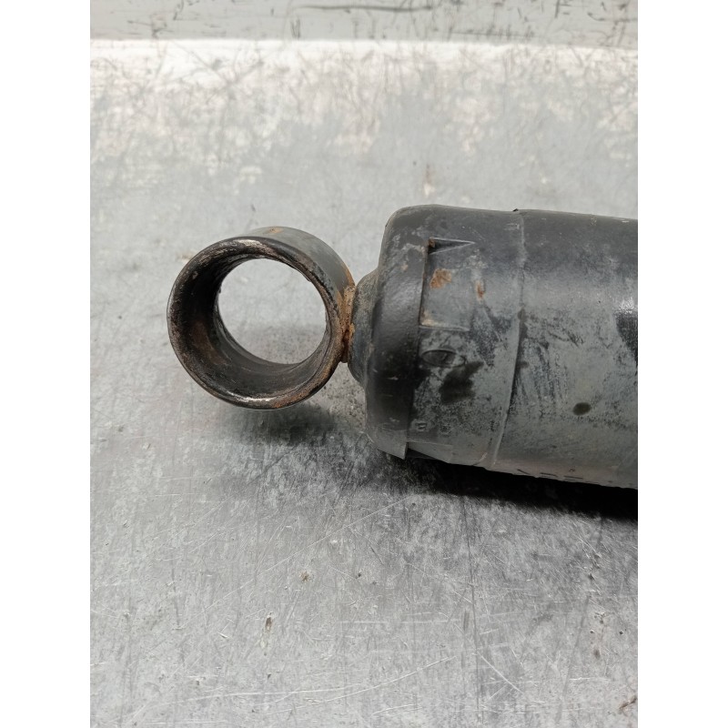 Recambio de amortiguador trasero derecho para suzuki samurai sj 413 (sj) 1.3 cat referencia OEM IAM 41700B70A00  