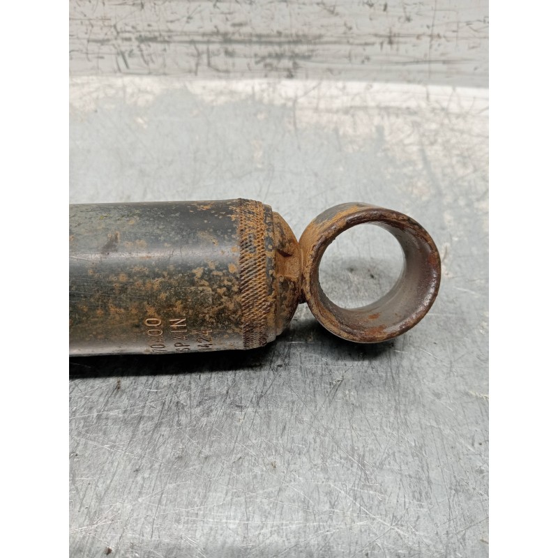 Recambio de amortiguador trasero izquierdo para suzuki samurai sj 413 (sj) 1.3 cat referencia OEM IAM 41700B70A00  