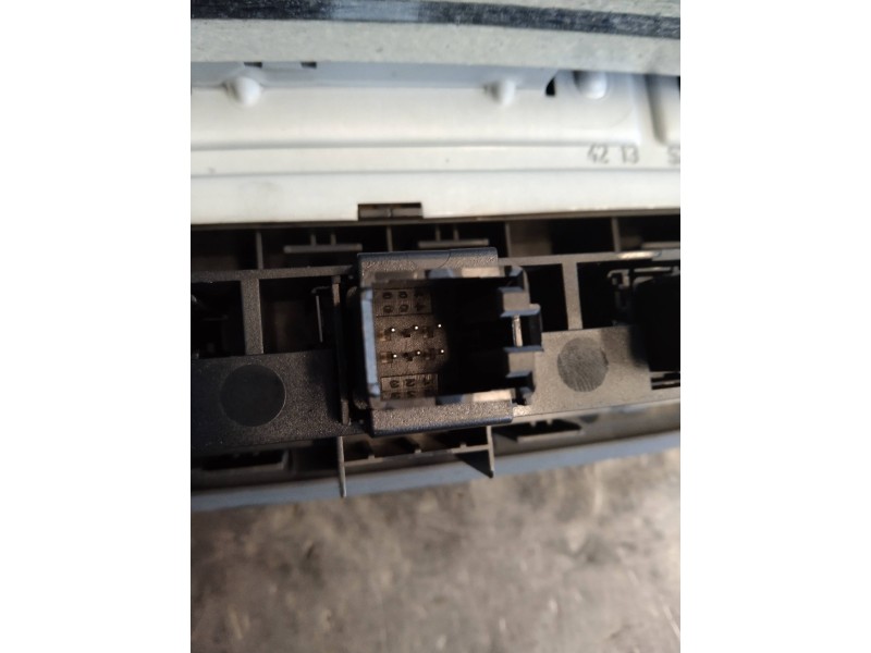 Recambio de sistema audio / radio cd para seat ibiza (6j5) 1.6 tdi referencia OEM IAM 6J0035156 1N6473655 