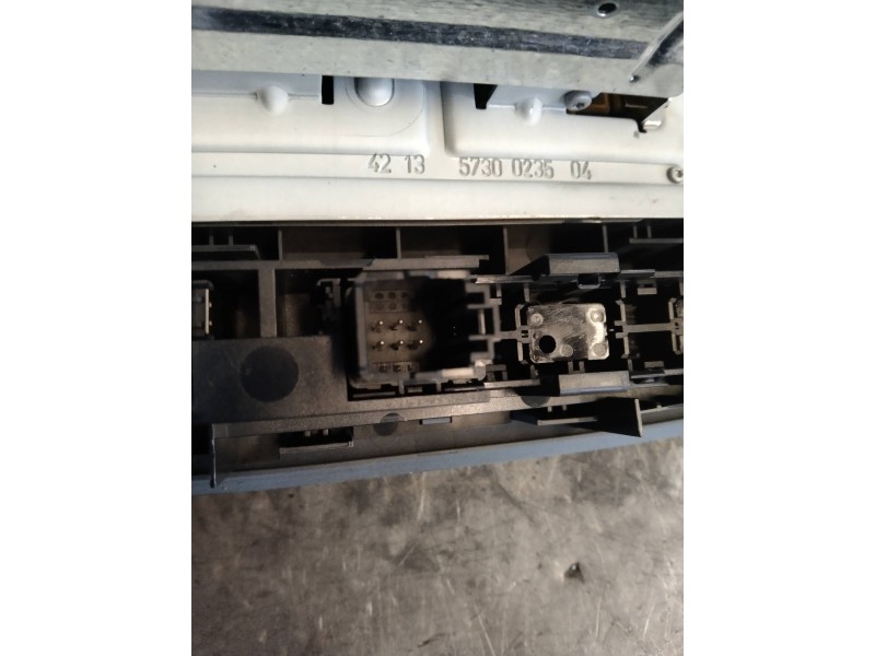 Recambio de sistema audio / radio cd para seat ibiza (6j5) 1.6 tdi referencia OEM IAM 6J0035156 1N6473655 