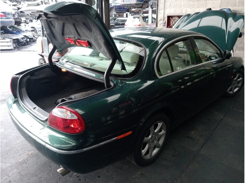 jaguar s-type del año 2004