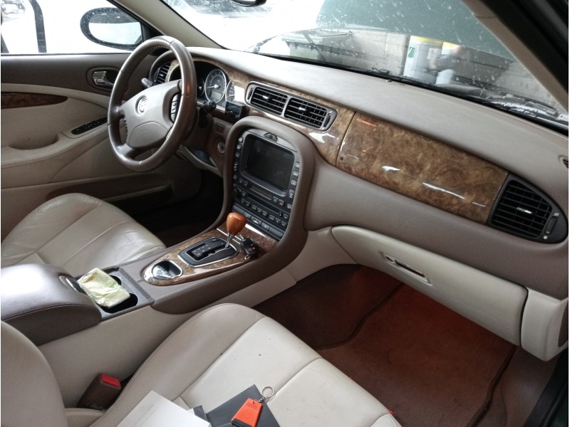 jaguar s-type del año 2004