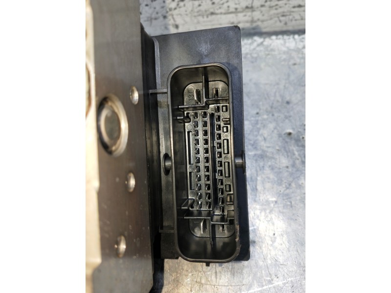 Recambio de abs para land rover range rover sport v6 td s referencia OEM IAM 0265236276 BH422C405AE 