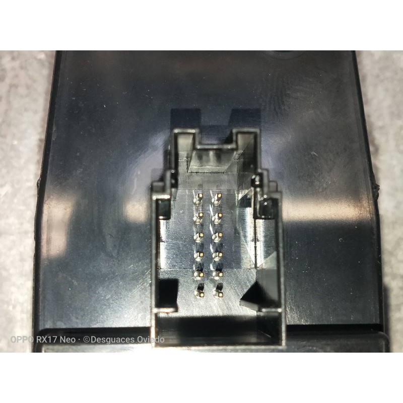 Recambio de mando elevalunas delantero izquierdo para bmw serie 5 lim. (f10) 530d xdrive referencia OEM IAM 923823501 11W46E02 4