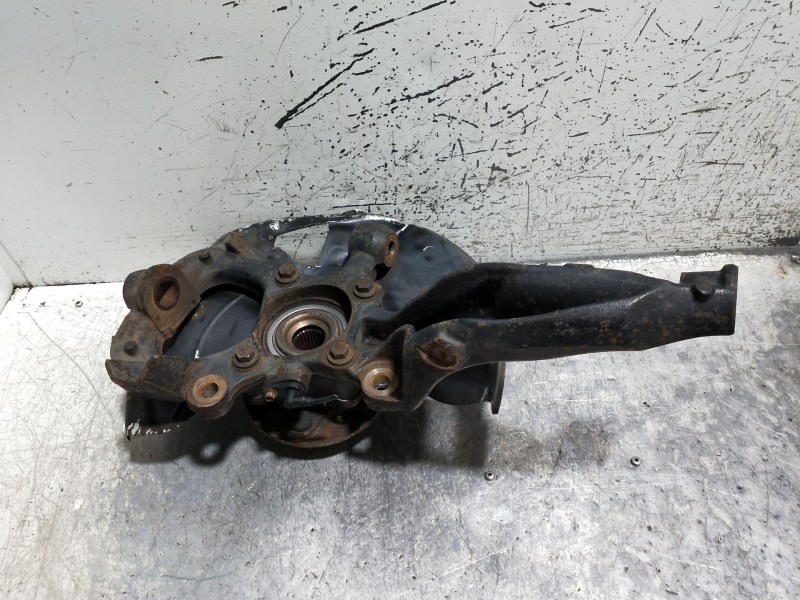 Recambio de mangueta delantera derecha para land rover range rover sport v6 td s referencia OEM IAM 8H323K185AA  