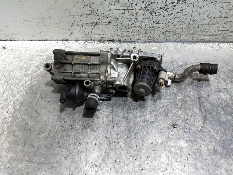 Recambio de valvula egr para land rover range rover sport v6 td s referencia OEM IAM 9X2Q9U438DA  