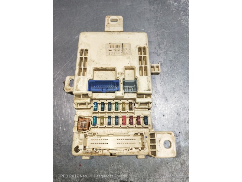 Recambio de caja reles / fusibles para toyota land cruiser (j9) td vx (3-ptas.) (kzj90) referencia OEM IAM 9E210133 827060060 