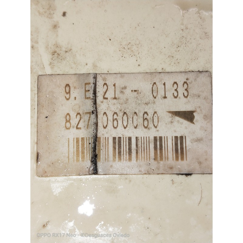 Recambio de caja reles / fusibles para toyota land cruiser (j9) td vx (3-ptas.) (kzj90) referencia OEM IAM 9E210133 827060060 