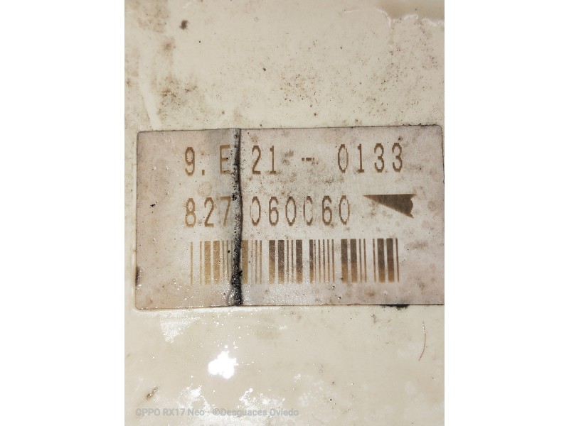 Recambio de caja reles / fusibles para toyota land cruiser (j9) td vx (3-ptas.) (kzj90) referencia OEM IAM 9E210133 827060060 