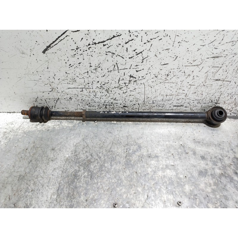 Recambio de brazo suspension inferior delantero izquierdo para land rover range rover sport v6 td s referencia OEM IAM   