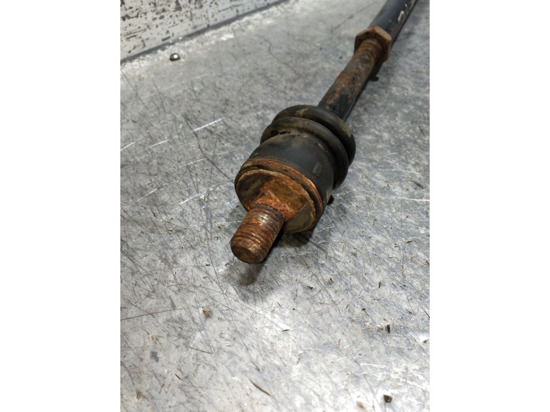 Recambio de brazo suspension inferior delantero izquierdo para land rover range rover sport v6 td s referencia OEM IAM   