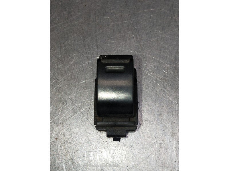 Recambio de mando elevalunas delantero derecho para toyota land cruiser (j9) td vx (3-ptas.) (kzj90) referencia OEM IAM   3P