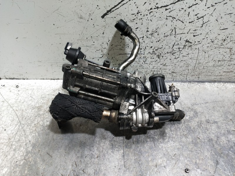 Recambio de valvula egr para land rover range rover sport v6 td s referencia OEM IAM 9X2Q9U438CA  