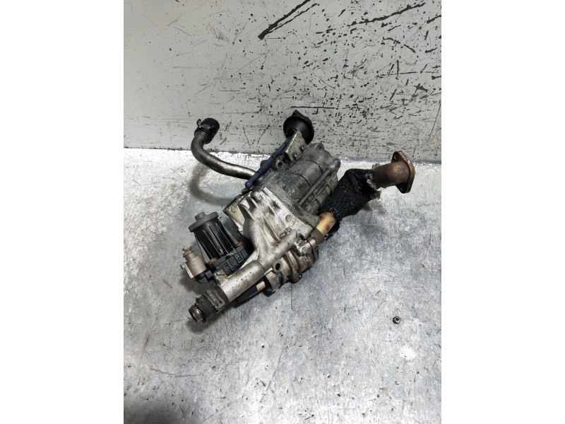 Recambio de valvula egr para land rover range rover sport v6 td s referencia OEM IAM 9X2Q9U438CA  