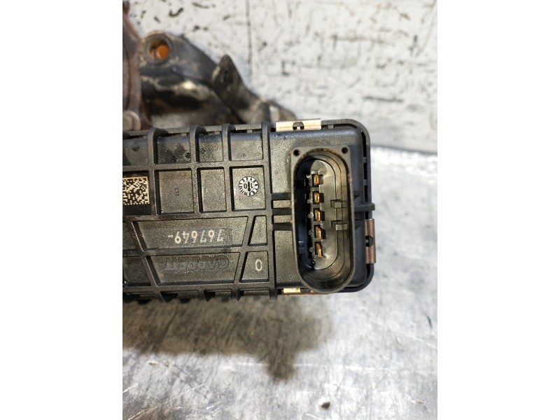 Recambio de turbocompresor para land rover range rover sport v6 td s referencia OEM IAM AX2Q6K682CA 7784003 