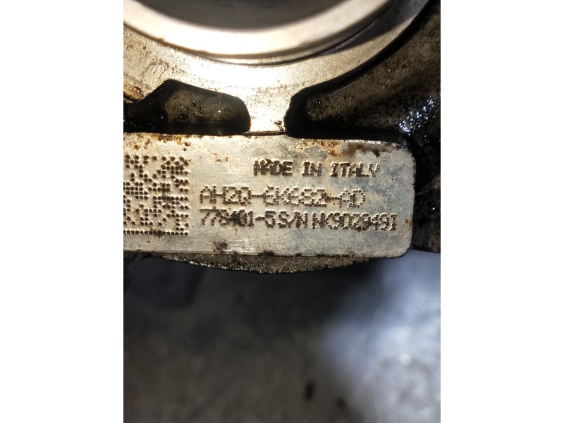 Recambio de turbocompresor para land rover range rover sport v6 td s referencia OEM IAM AH2Q6K682AD 7784015 