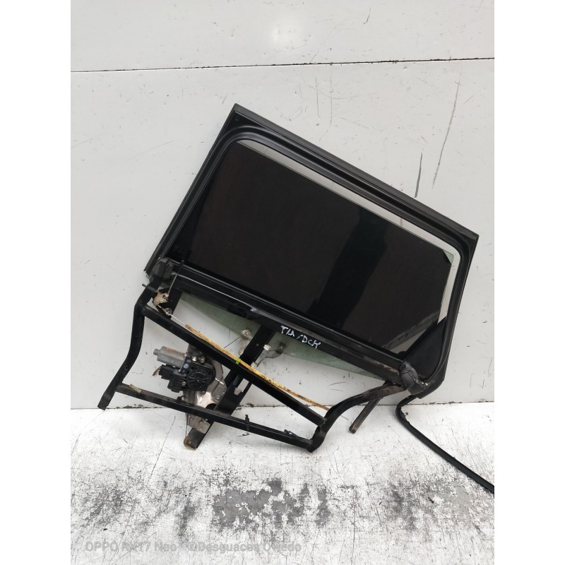 Recambio de elevalunas trasero derecho para audi allroad quattro (4b5) 2.5 tdi (132kw) referencia OEM IAM 700103301100105 013082