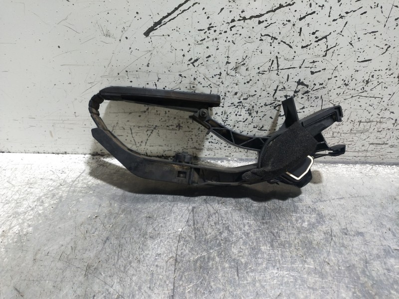 Recambio de potenciometro pedal para mercedes clase c (w203) berlina 220 cdi (203.006) referencia OEM IAM A2033000104  
