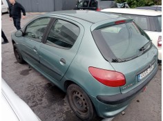 peugeot 206 berlina del año 2001 2