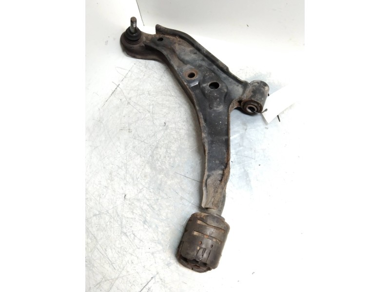 Recambio de brazo suspension inferior delantero izquierdo para nissan almera (n15) gx referencia OEM IAM   