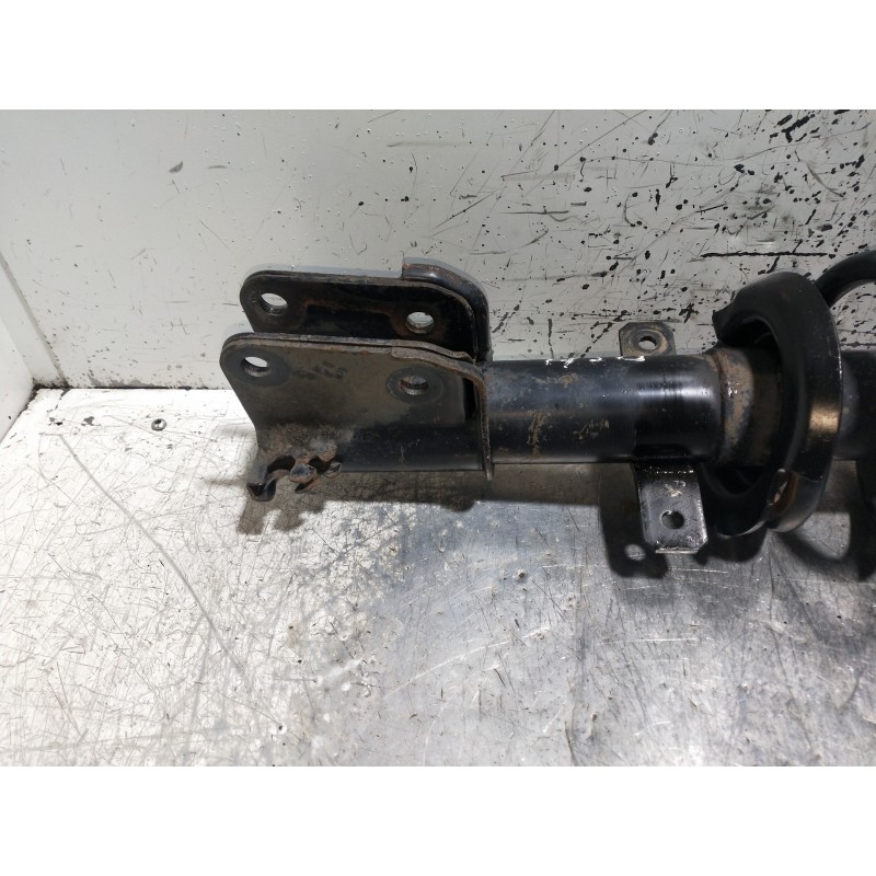 Recambio de amortiguador delantero derecho para renault trafic combi (ab 4.01) 29 ln combi9 acristalado referencia OEM IAM 82002