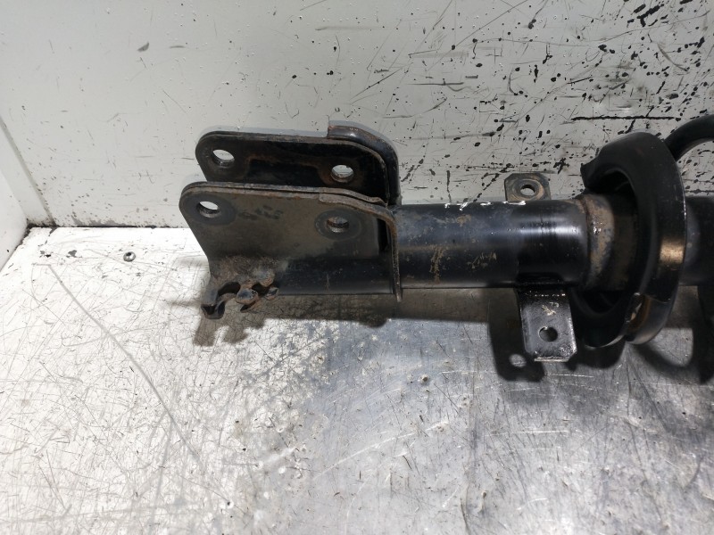 Recambio de amortiguador delantero derecho para renault trafic combi (ab 4.01) 29 ln combi9 acristalado referencia OEM IAM 82002