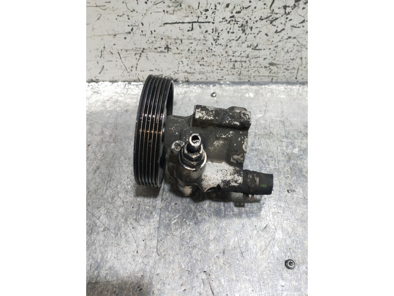 Recambio de bomba direccion para renault trafic combi (ab 4.01) 29 ln combi9 acristalado referencia OEM IAM   